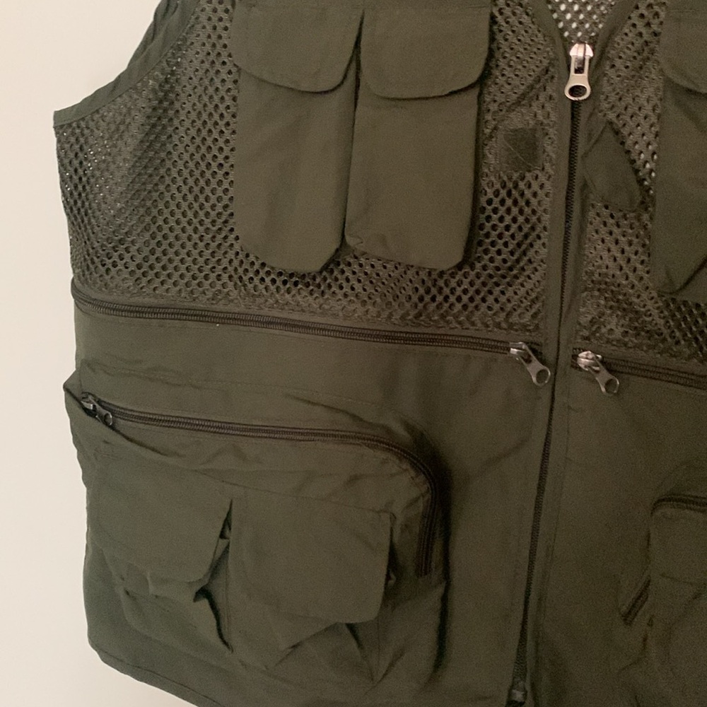 Outdoor Tactical Full Zip Mesh Vest - Picture 4 of 7